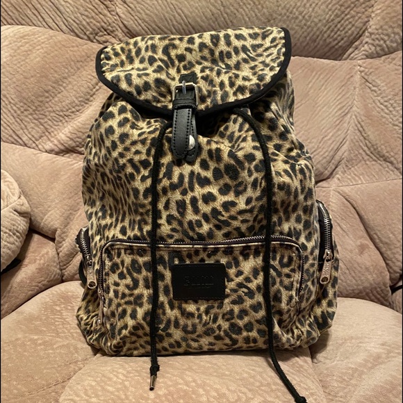 Pink backpack - Picture 1 of 4